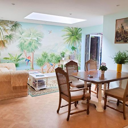 Spacious Refurbished Flat With A Garden Near Tube, Train, Thames And The City Center Londres Exterior foto
