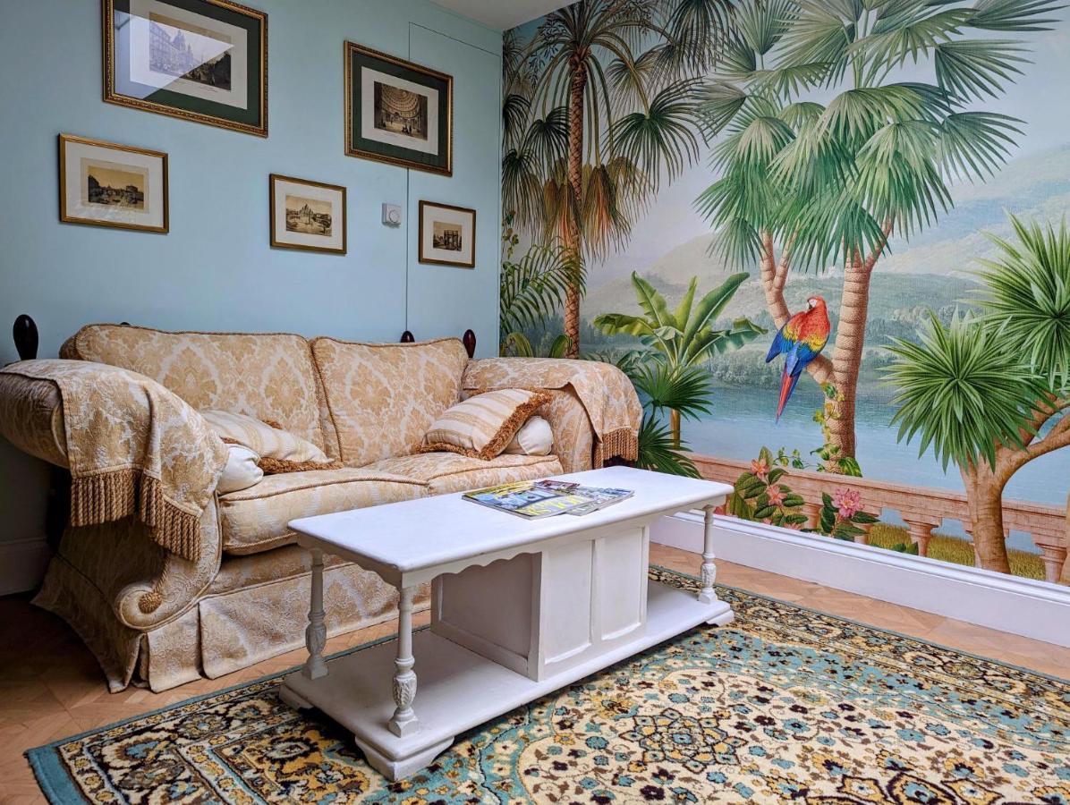 Spacious Refurbished Flat With A Garden Near Tube, Train, Thames And The City Center Londres Exterior foto